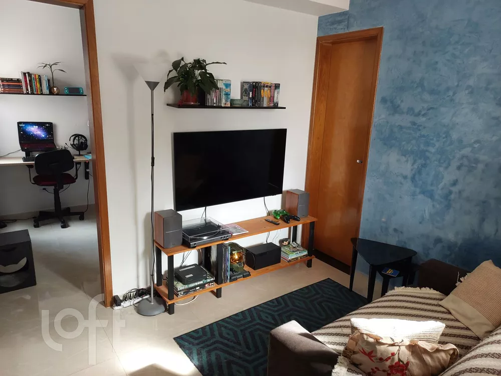 Apartamento à venda com 1 quarto, 32m² - Foto 2