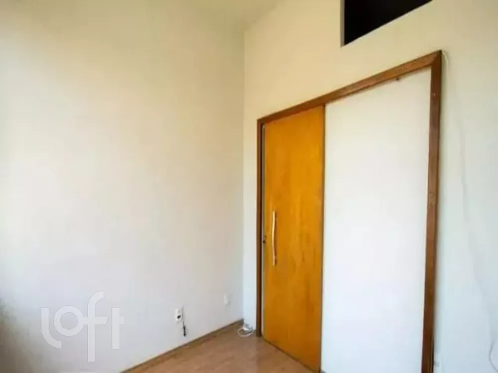 Apartamento à venda com 1 quarto, 38m² - Foto 4