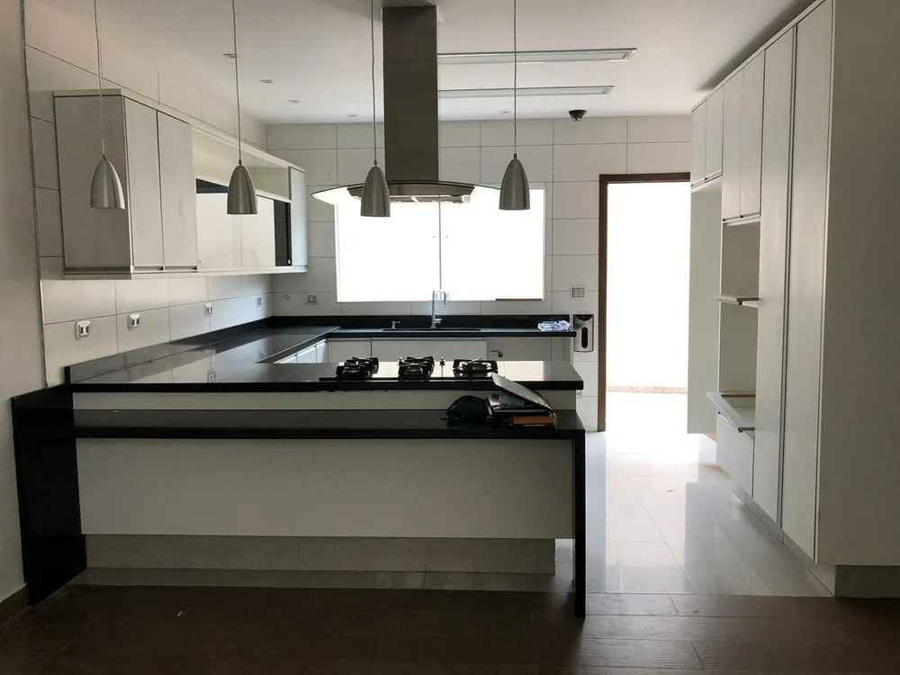 Casa, 5 quartos, 300 m² - Foto 3