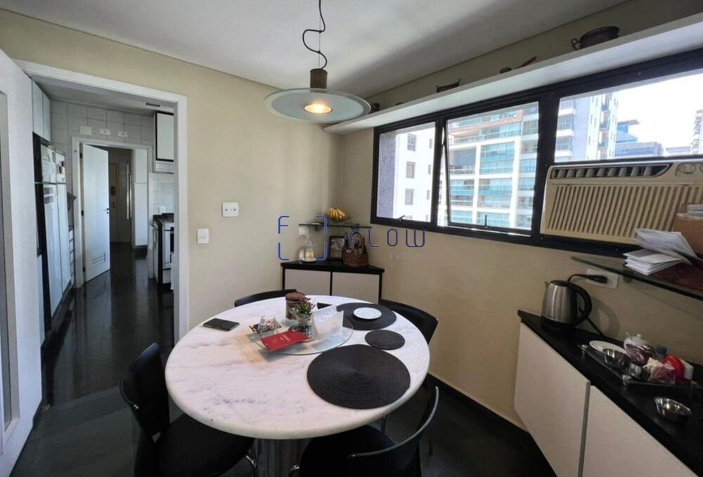 Apartamento, 4 quartos, 220 m² - Foto 1