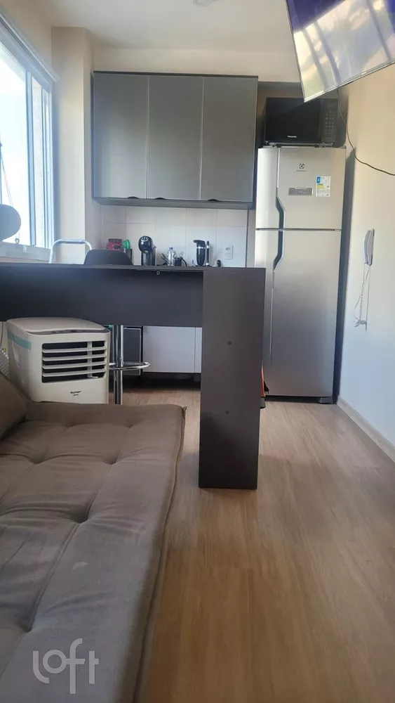 Apartamento à venda com 1 quarto, 24m² - Foto 2