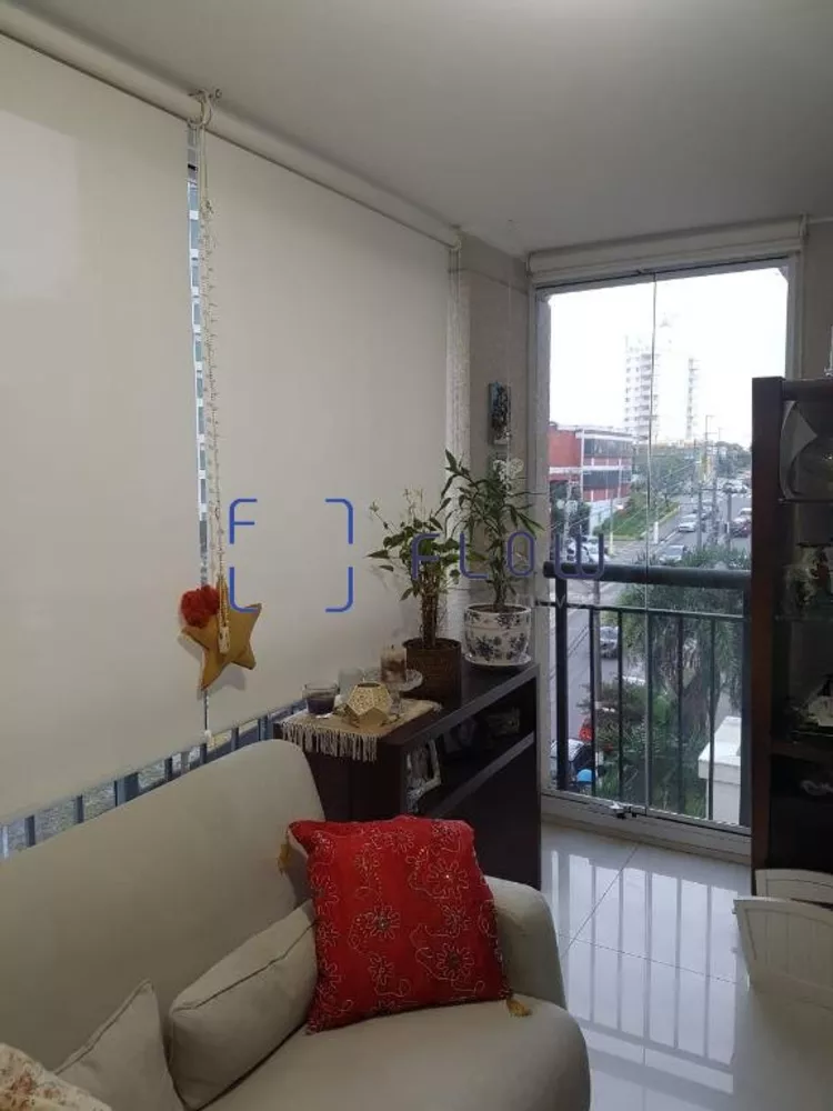 Apartamento à venda com 2 quartos, 80m² - Foto 2