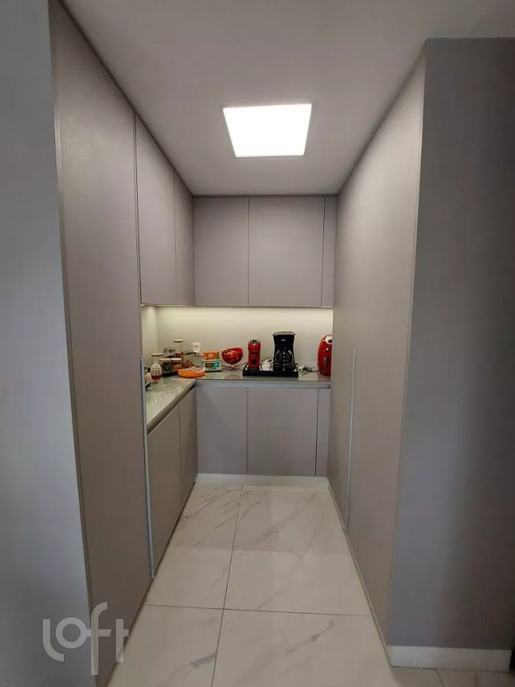 Apartamento à venda com 3 quartos, 250m² - Foto 18