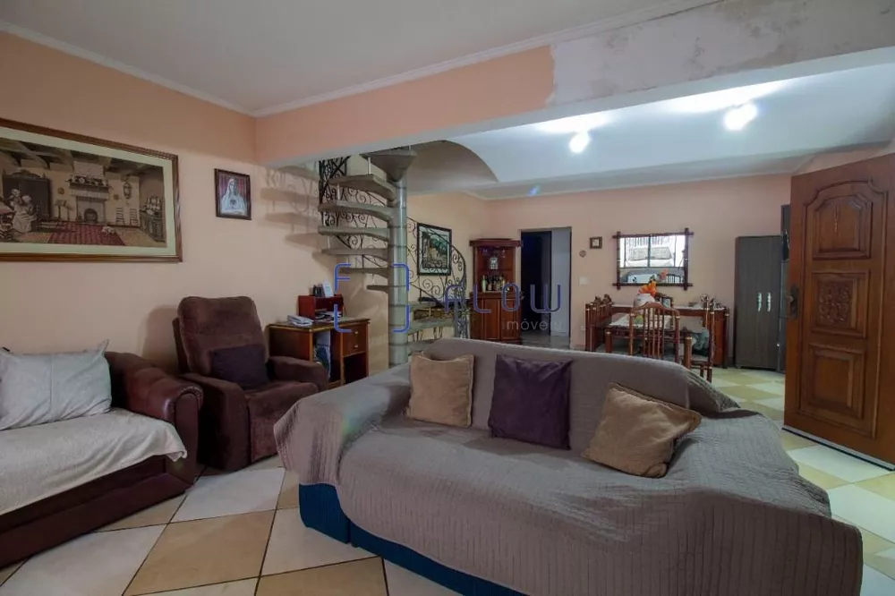 Casa à venda e aluguel com 3 quartos, 120m² - Foto 4