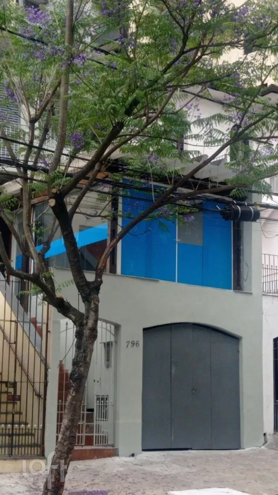 Casa à venda e aluguel com 6 quartos, 254m² - Foto 3