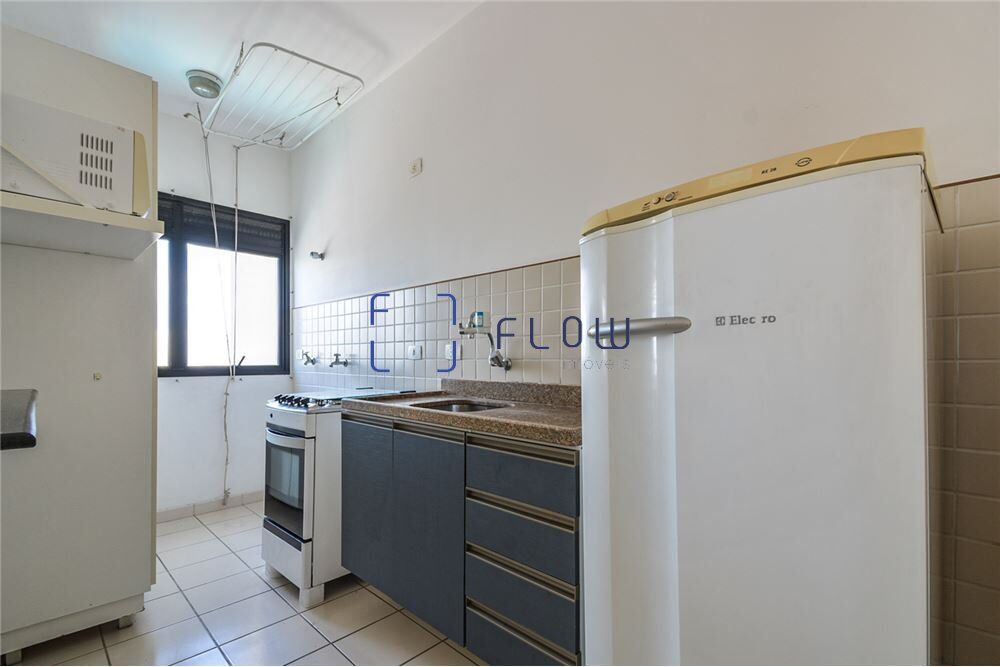 Apartamento à venda com 1 quarto, 40m² - Foto 13