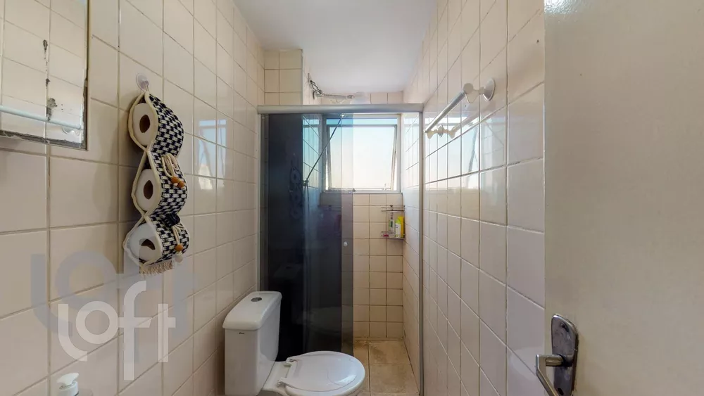 Apartamento à venda com 2 quartos, 42m² - Foto 2