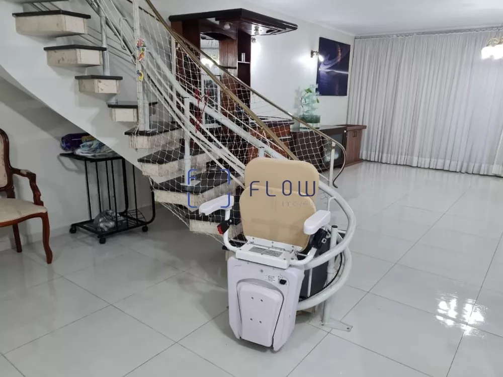 Casa à venda com 3 quartos, 282m² - Foto 6