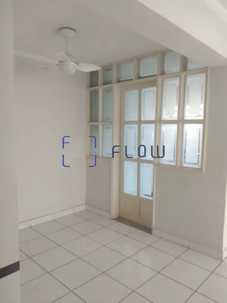 Apartamento à venda com 3 quartos, 130m² - Foto 3