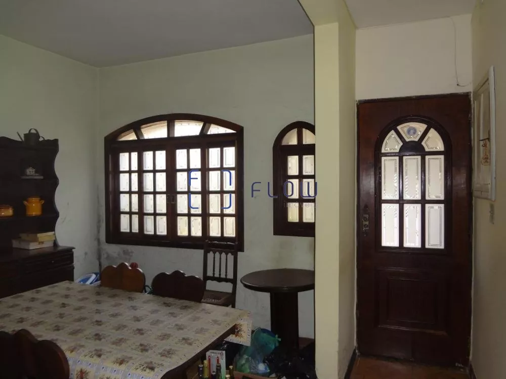 Casa à venda com 4 quartos, 120m² - Foto 2