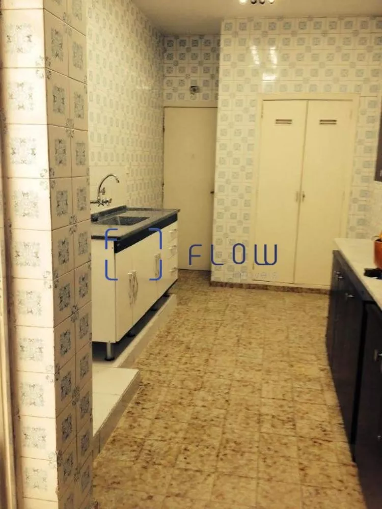 Apartamento à venda com 3 quartos, 220m² - Foto 3