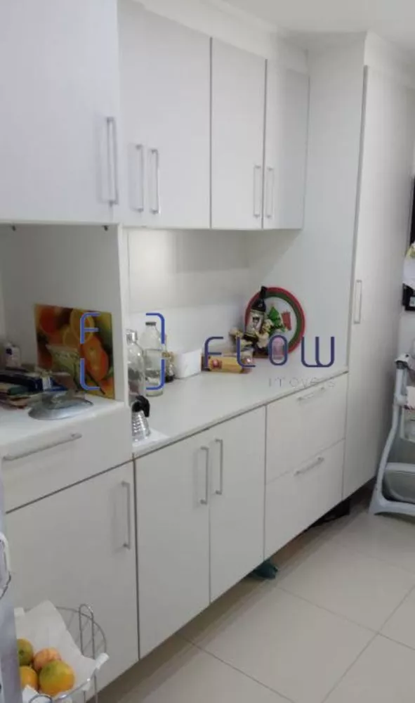 Apartamento à venda com 2 quartos, 65m² - Foto 4