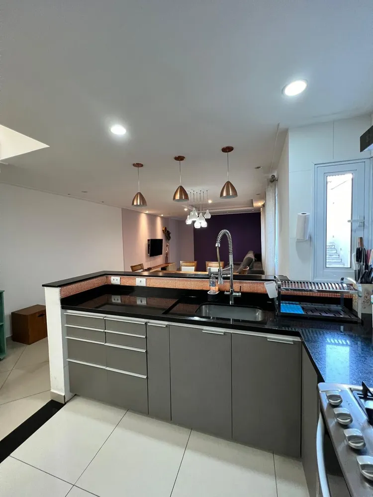 Casa, 3 quartos, 250 m² - Foto 10