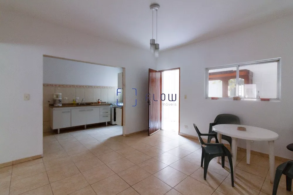 Casa à venda e aluguel com 3 quartos, 222m² - Foto 5