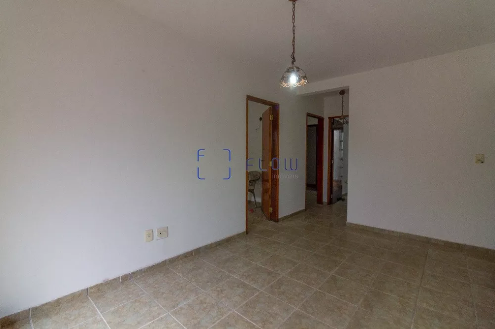 Casa à venda e aluguel com 3 quartos, 222m² - Foto 6