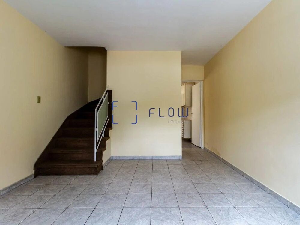 Casa para alugar com 2 quartos, 70m² - Foto 1