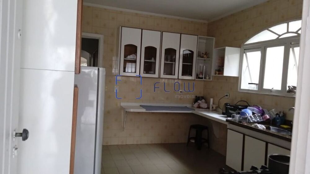 Casa à venda e aluguel com 5 quartos, 213m² - Foto 17