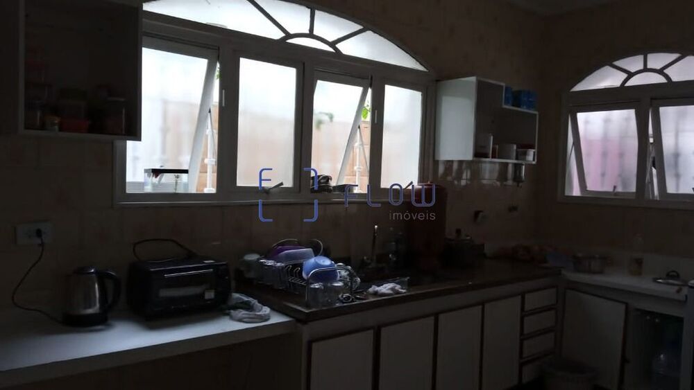 Casa à venda e aluguel com 5 quartos, 213m² - Foto 11