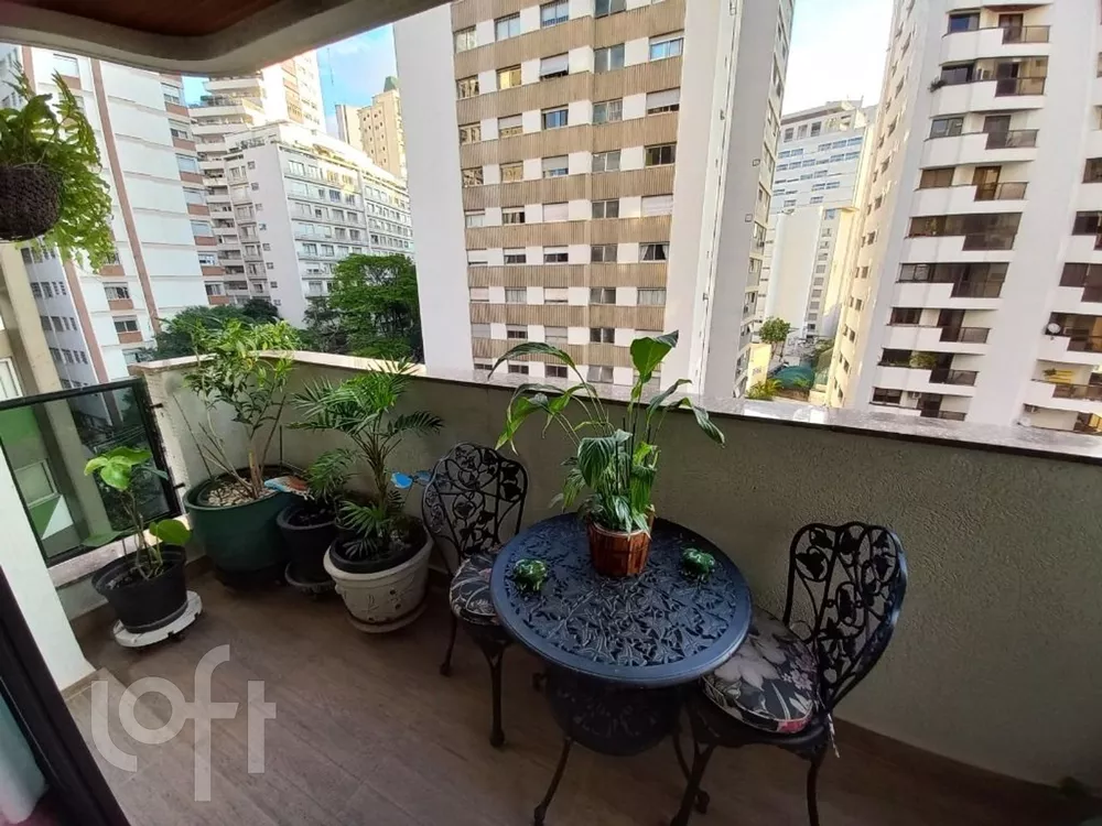 Apartamento à venda com 3 quartos, 240m² - Foto 4