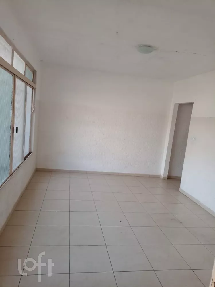 Casa à venda com 3 quartos, 260m² - Foto 4