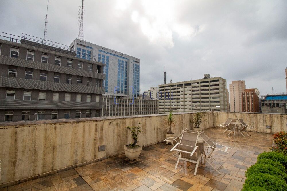 Apartamento para alugar com 1 quarto, 58m² - Foto 34