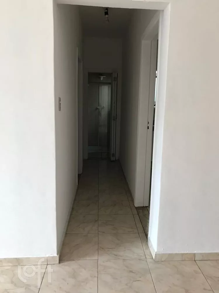 Apartamento à venda com 2 quartos, 70m² - Foto 4