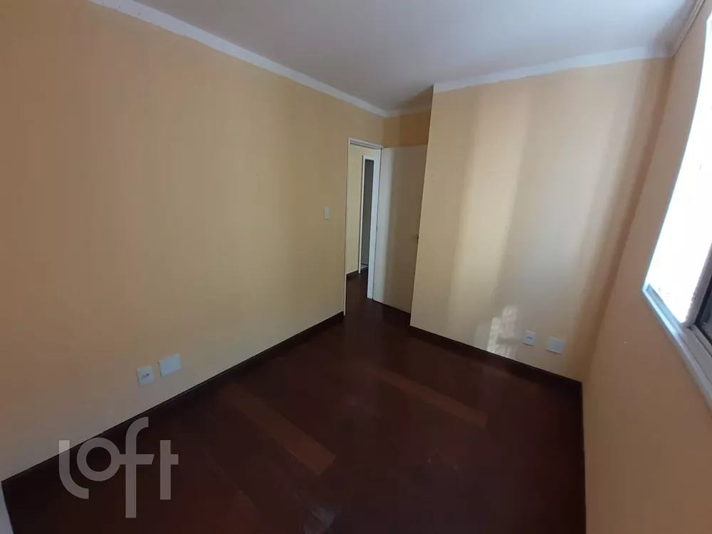 Apartamento à venda com 2 quartos, 62m² - Foto 1