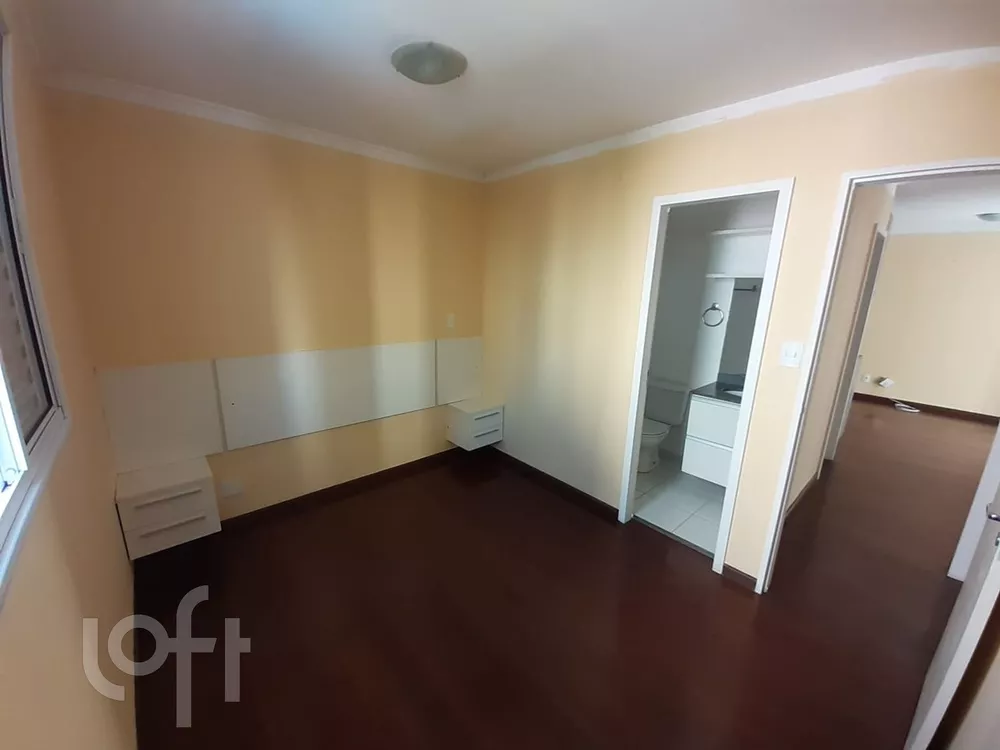 Apartamento à venda com 2 quartos, 62m² - Foto 4