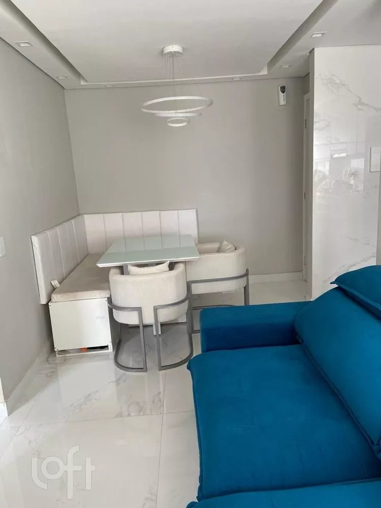 Apartamento à venda com 2 quartos, 40m² - Foto 2