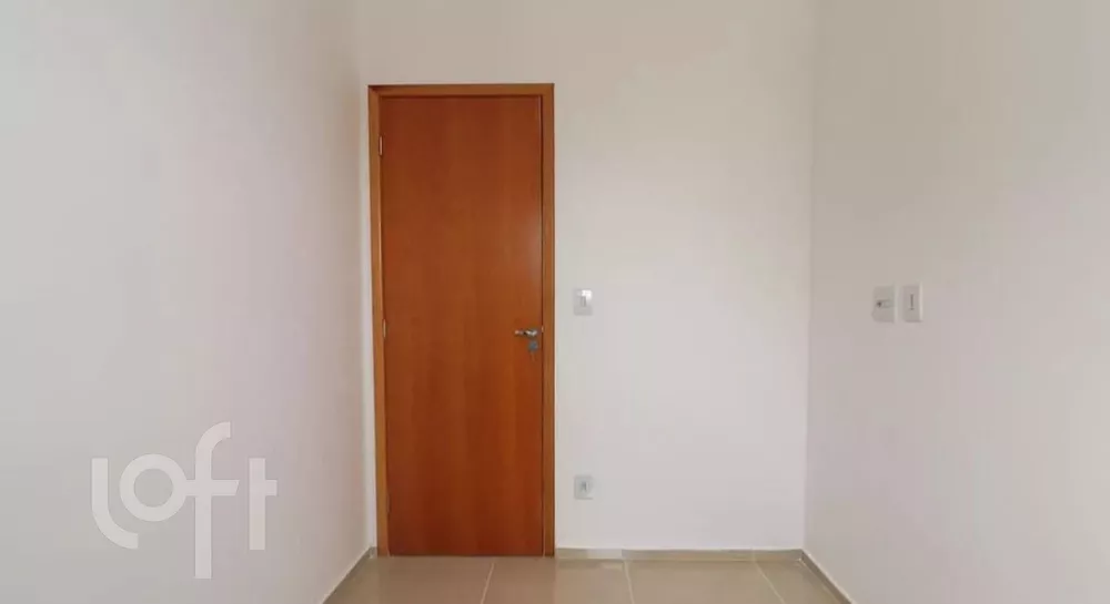 Apartamento à venda com 2 quartos, 78m² - Foto 2