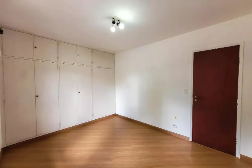 Casa, 3 quartos, 228 m² - Foto 2