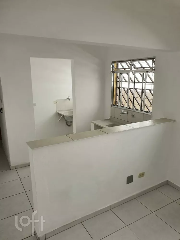 Casa à venda com 6 quartos, 250m² - Foto 1