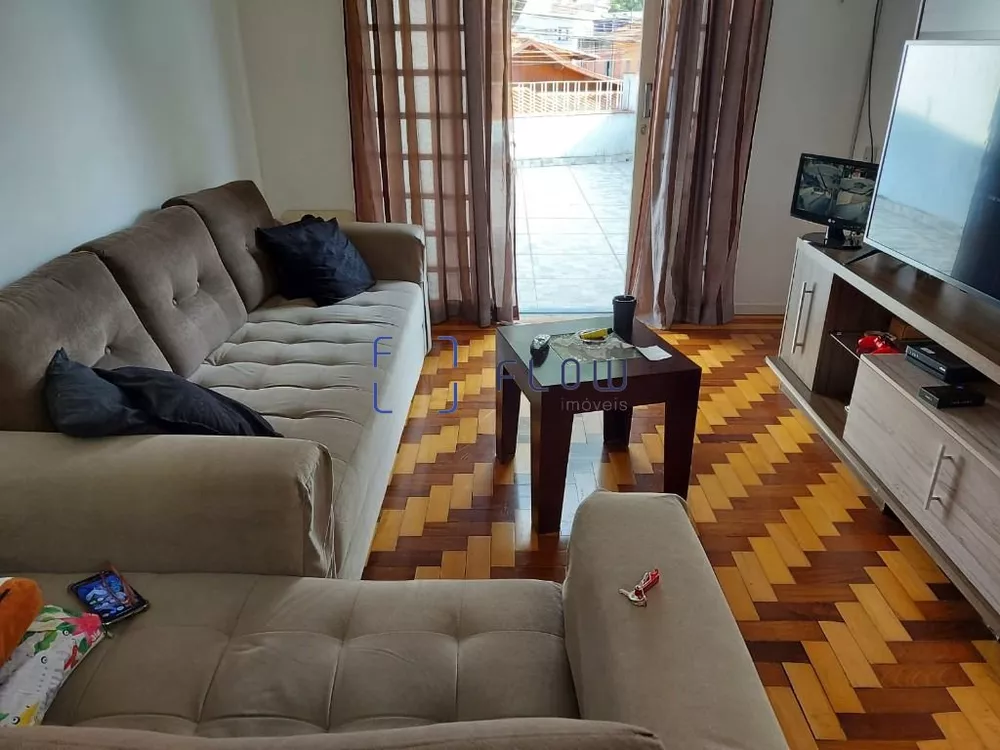 Casa à venda com 2 quartos, 92m² - Foto 3