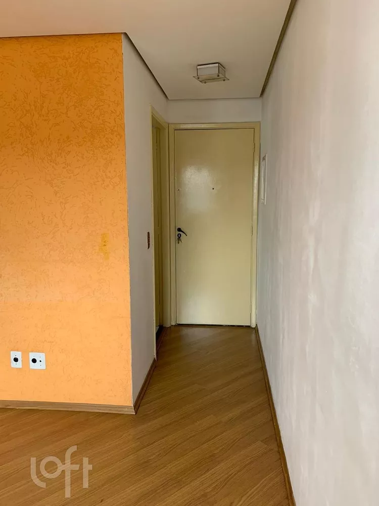 Apartamento à venda com 3 quartos, 75m² - Foto 4