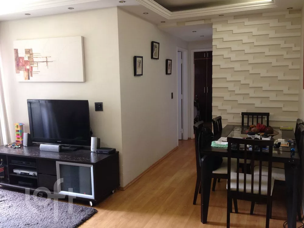 Apartamento à venda com 2 quartos, 58m² - Foto 1