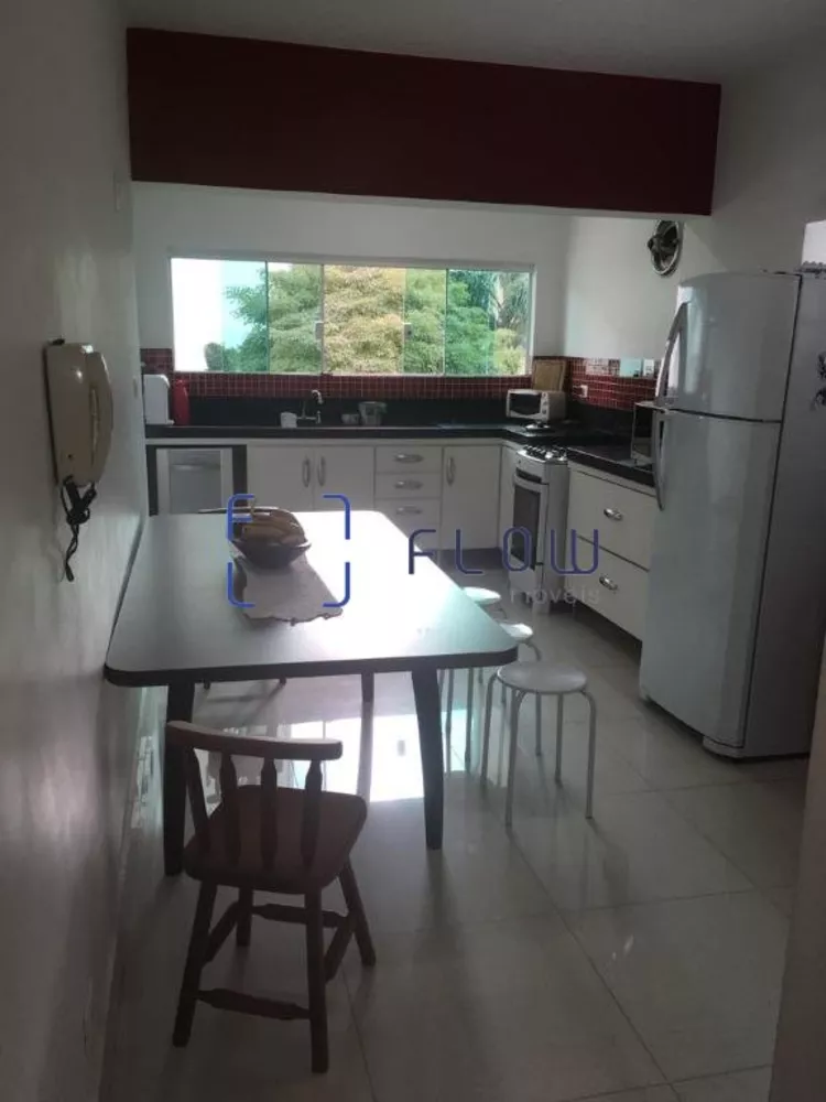 Casa à venda com 4 quartos, 286m² - Foto 5