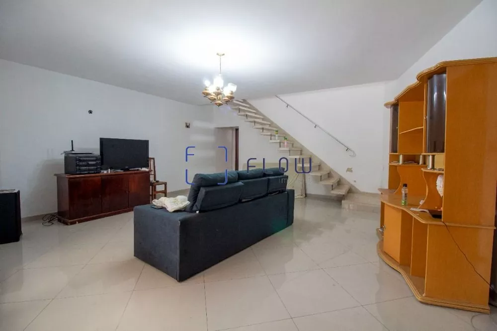 Casa à venda e aluguel com 4 quartos, 166m² - Foto 2