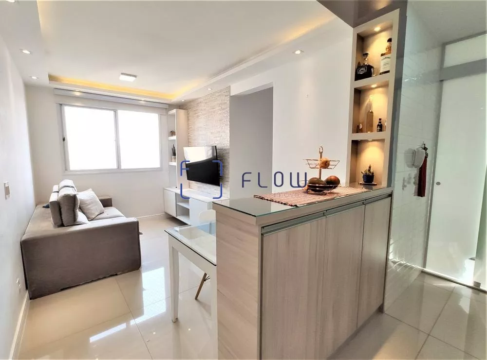 Apartamento à venda com 2 quartos, 41m² - Foto 2