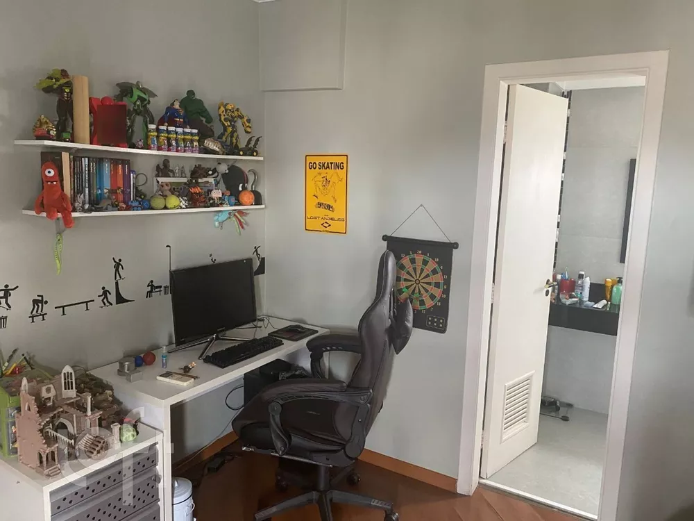 Apartamento à venda com 5 quartos, 240m² - Foto 3