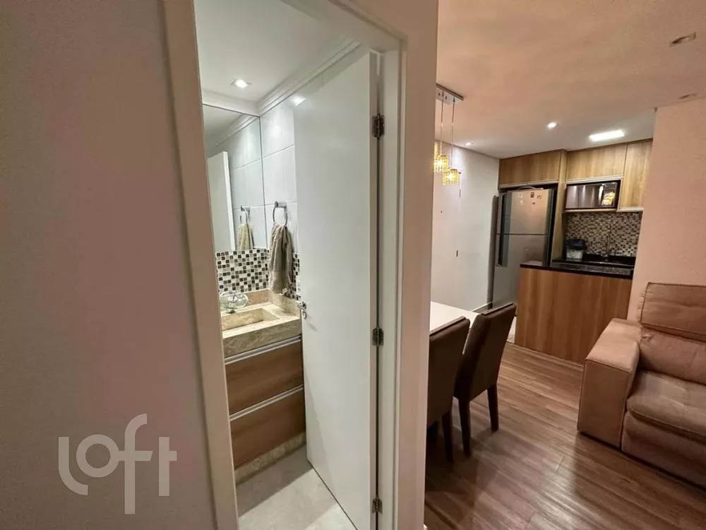 Apartamento à venda com 2 quartos, 43m² - Foto 3