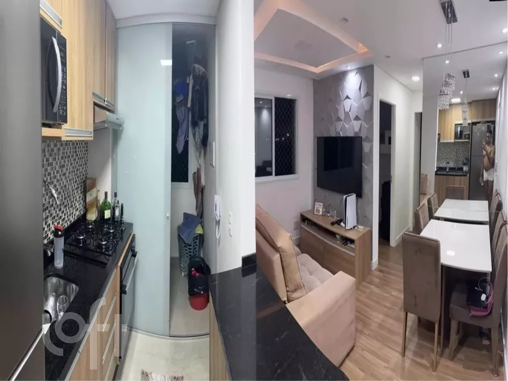 Apartamento à venda com 2 quartos, 43m² - Foto 4