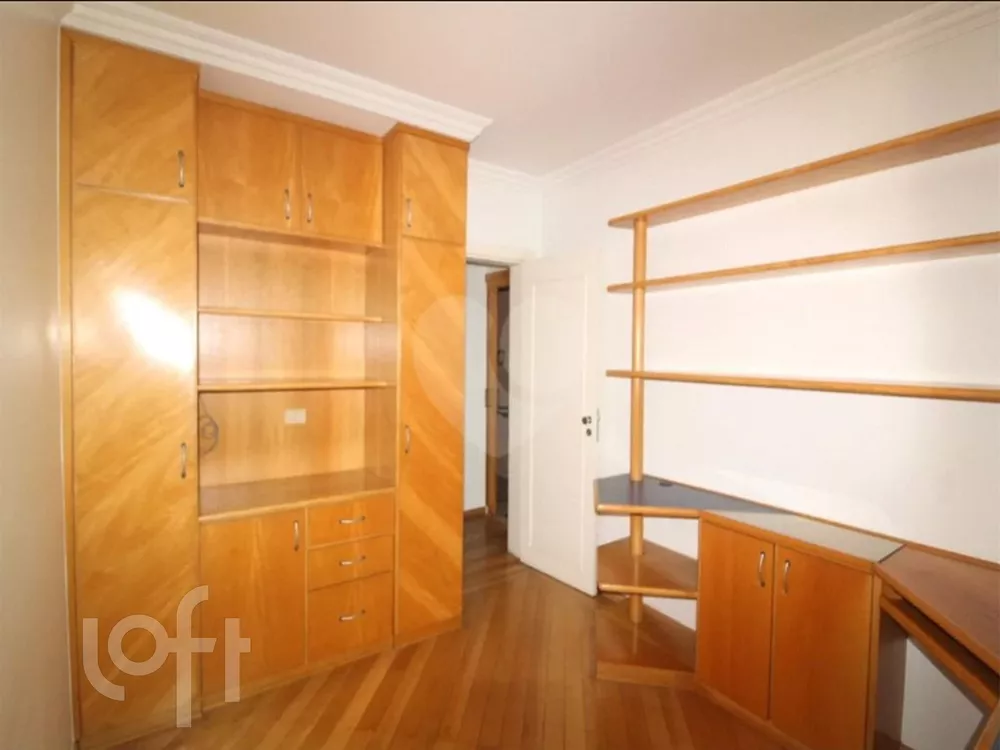 Apartamento à venda com 4 quartos, 157m² - Foto 2