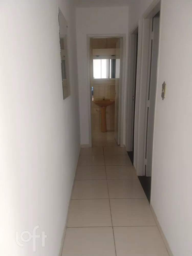 Apartamento à venda com 2 quartos, 77m² - Foto 2