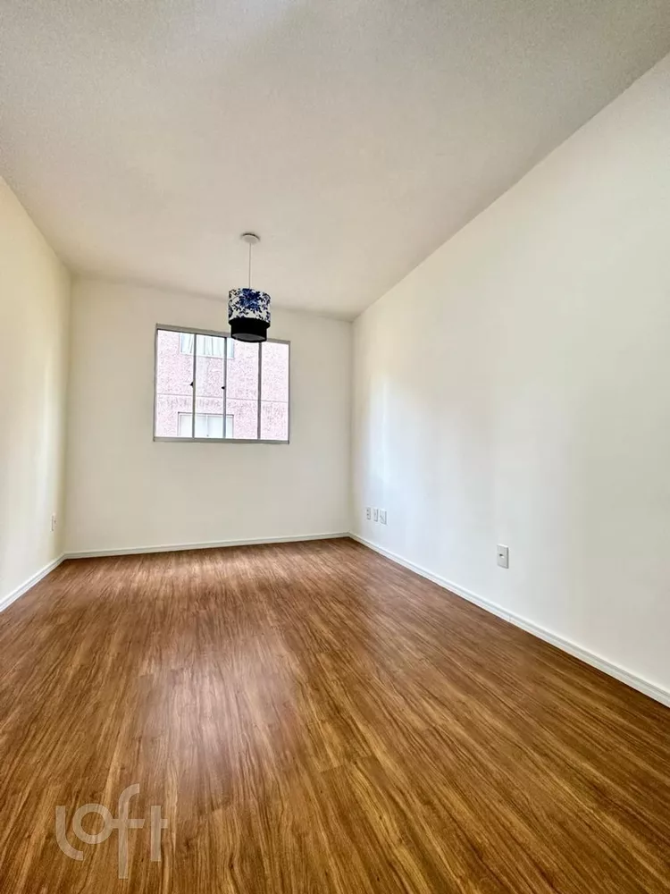 Apartamento à venda com 2 quartos, 39m² - Foto 2