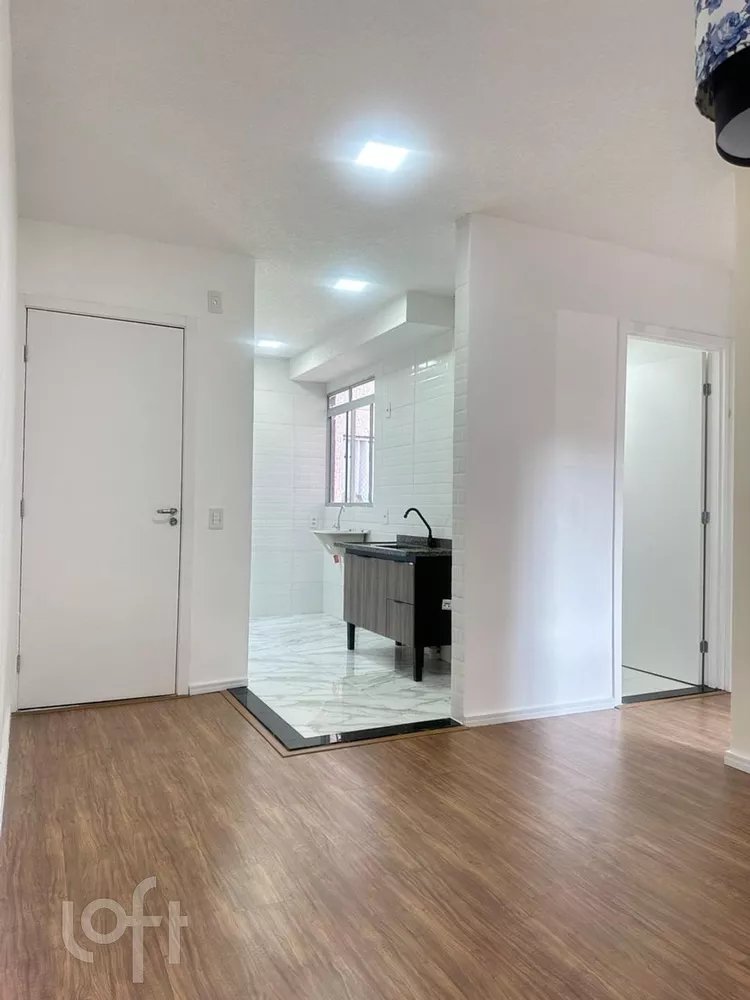 Apartamento à venda com 2 quartos, 39m² - Foto 4