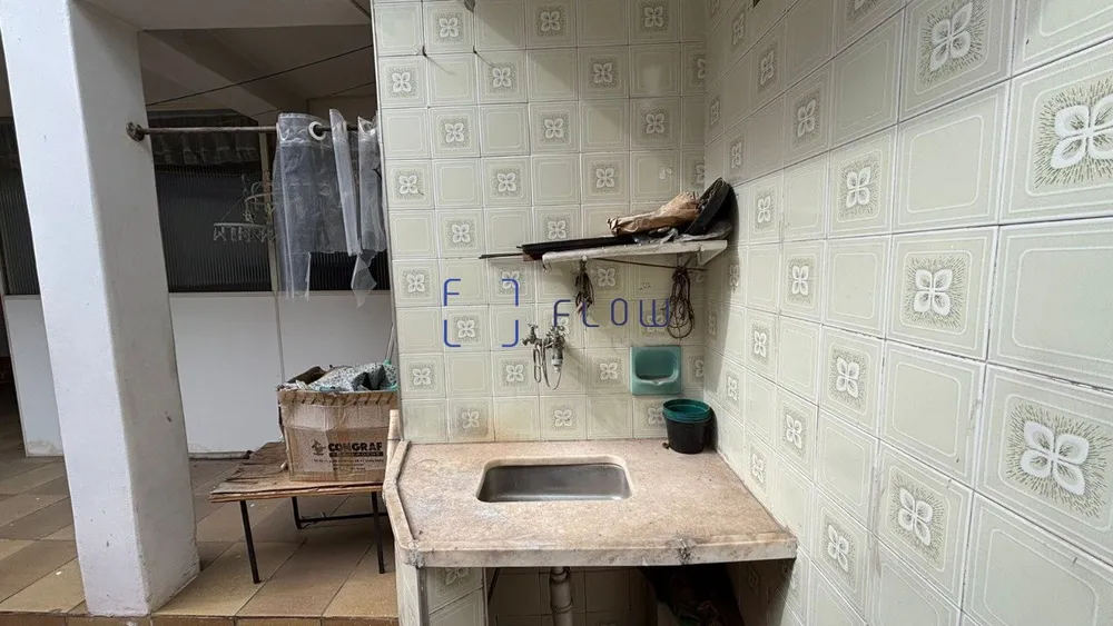Sobrado, 15 quartos, 300 m² - Foto 11