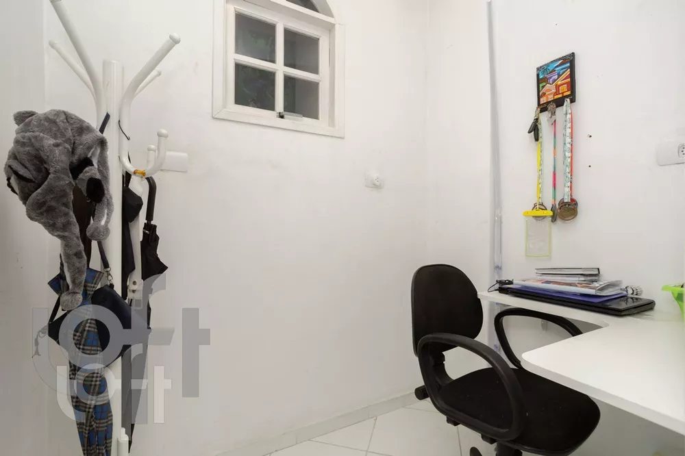 Apartamento à venda com 2 quartos, 76m² - Foto 2