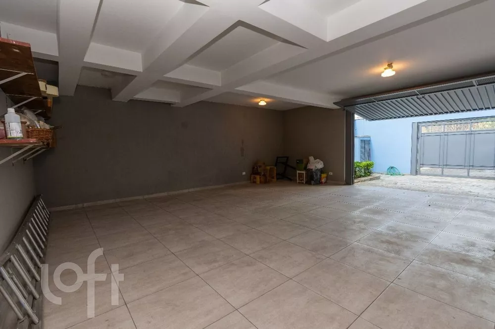 Casa à venda com 3 quartos, 267m² - Foto 3