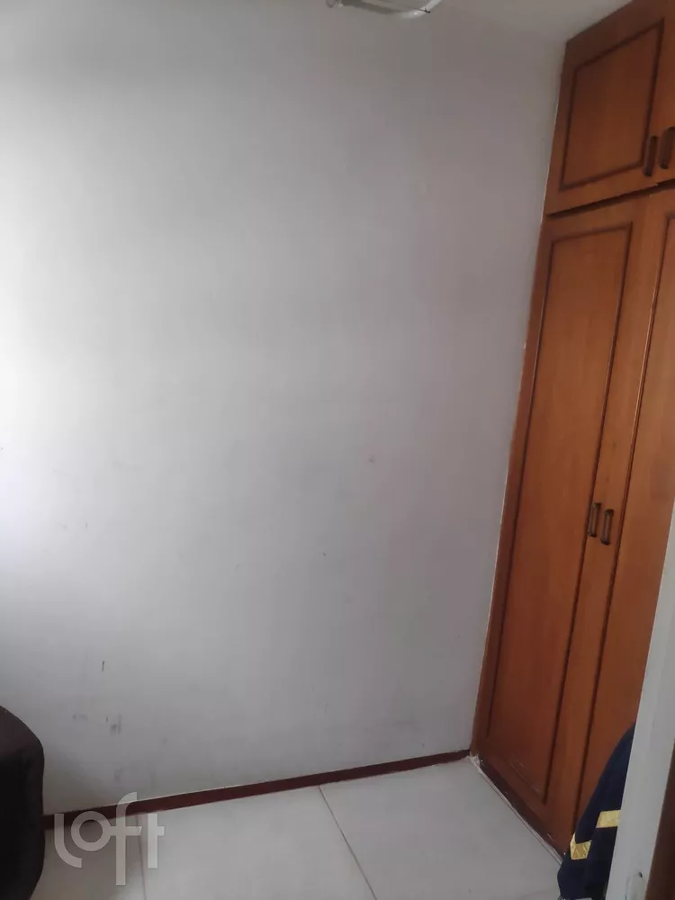 Apartamento à venda com 3 quartos, 86m² - Foto 4