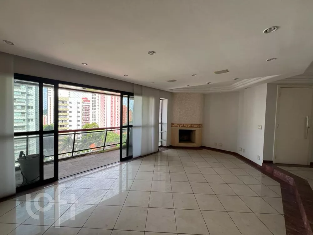 Apartamento à venda com 4 quartos, 171m² - Foto 1